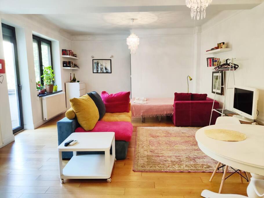 Old Town Bohemian With Garden View Balcony * Bucharest